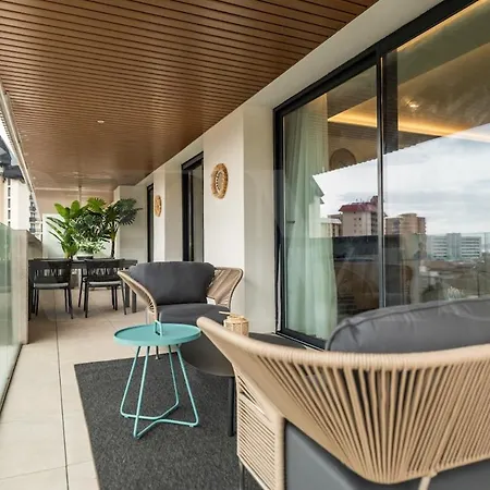 Elegant 2 Bedroom Gem With Terrace And Parking Rems 아파트 *