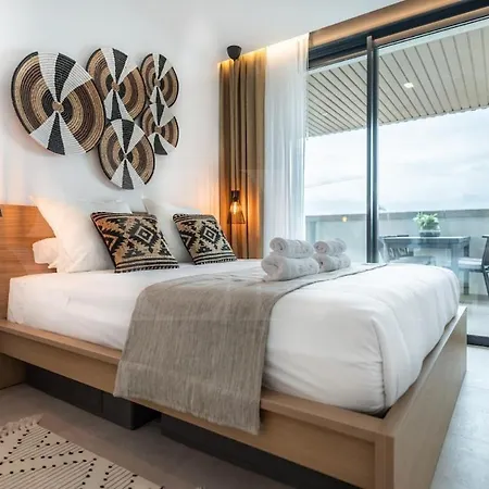 Elegant 2 Bedroom Gem With Terrace And Parking Rems * 푸엔히롤라