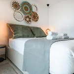 Elegant 2 Bedroom Gem With Terrace And Parking Rems Appartement