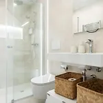 Appartement Elegant 2 Bedroom Gem With Terrace And Parking Rems *