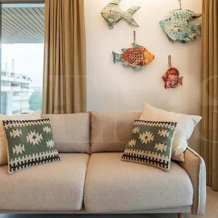 Elegant 2 Bedroom Gem With Terrace And Parking Rems *