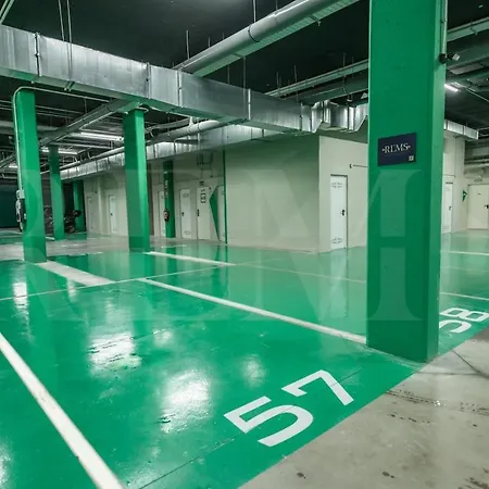 Elegant 2 Bedroom Gem With Terrace And Parking Rems