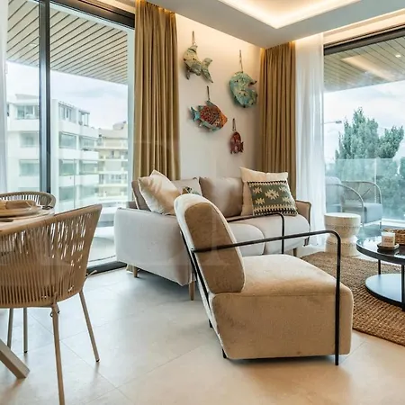 Apartment Coastal Comfort With Pool & Parking By Rems Fuengirola