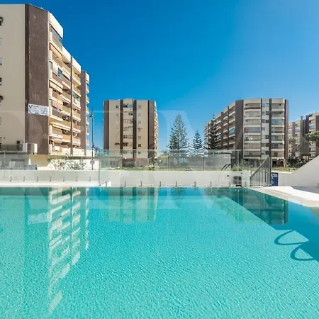 Apartman Elegant 2 Bedroom Gem With Terrace And Parking Rems Fuengirola