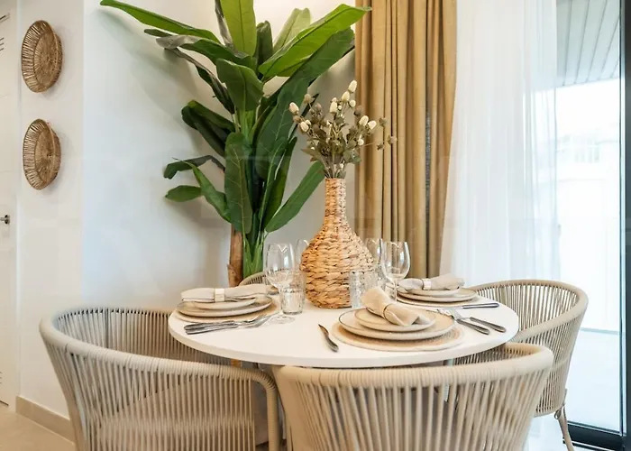 Elegant 2 Bedroom Gem With Terrace And Parking Rems Fuengirola