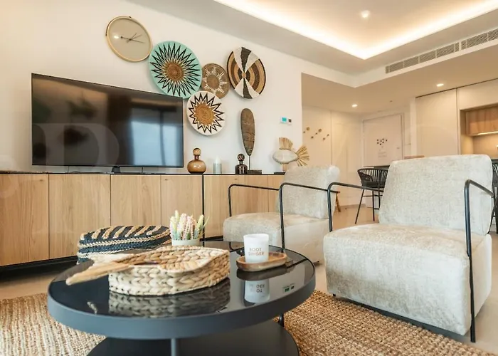 Elegant 2 Bedroom Gem With Terrace And Parking Rems * Fuengirola