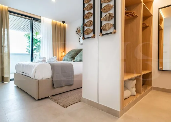 Elegant 2 Bedroom Gem With Terrace And Parking Rems