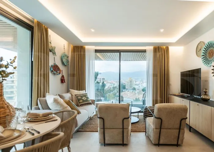 Appartement Elegant 2 Bedroom Gem With Terrace And Parking Rems