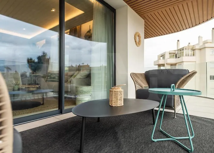 Elegant 2 Bedroom Gem With Terrace And Parking Rems Apartman