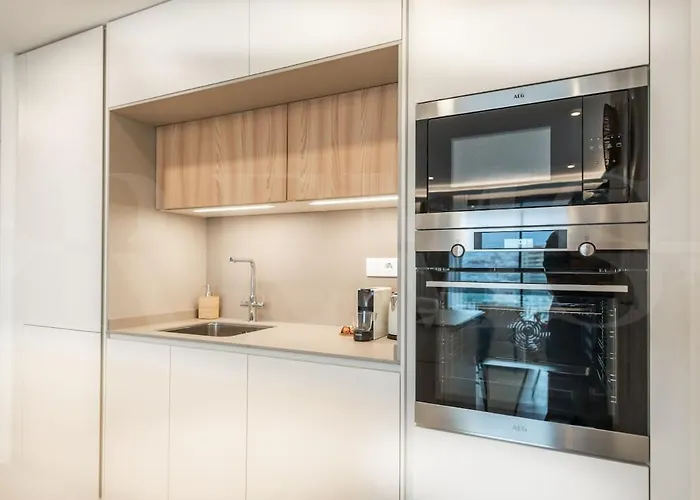 Elegant 2 Bedroom Gem With Terrace And Parking Rems Appartement