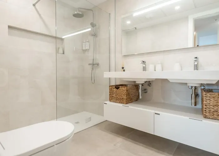 Elegant 2 Bedroom Gem With Terrace And Parking Rems Appartement