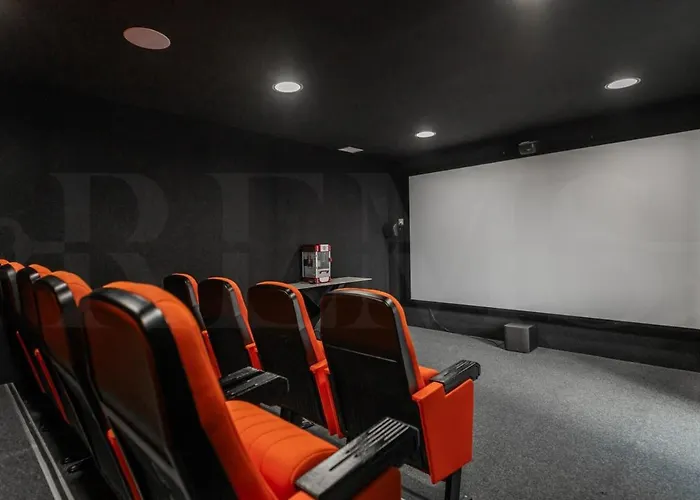 Apartman Elegant 2 Bedroom Gem With Terrace And Parking Rems Fuengirola