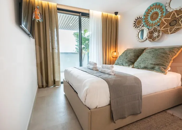 Elegant 2 Bedroom Gem With Terrace And Parking Rems Apartman Fuengirola