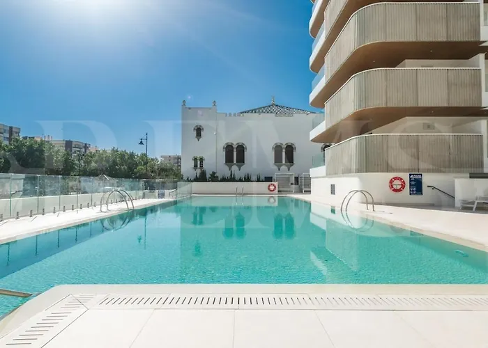 Elegant 2 Bedroom Gem With Terrace And Parking Rems Fuengirola