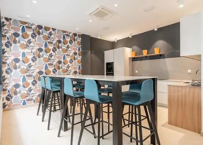 Elegant 2 Bedroom Gem With Terrace And Parking Rems Fuengirola