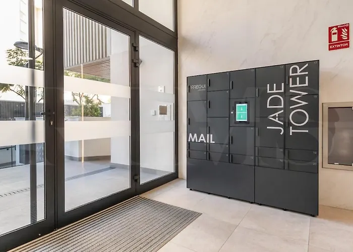 Elegant 2 Bedroom Gem With Terrace And Parking Rems