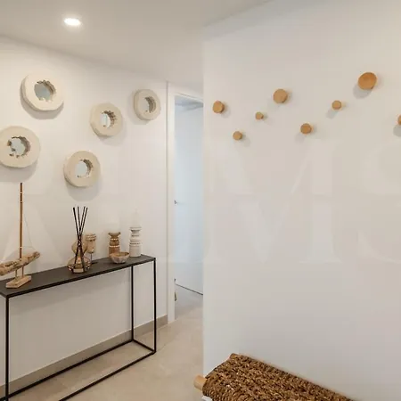 Elegant 2 Bedroom Gem With Terrace And Parking Rems