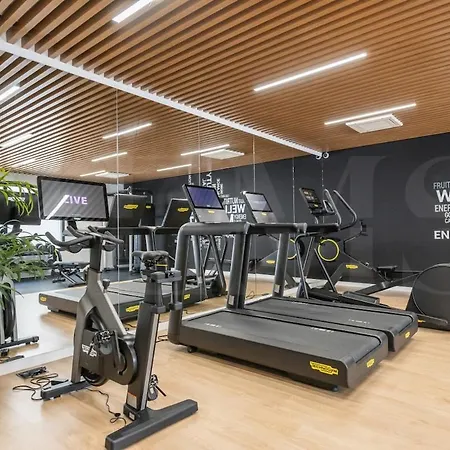 Elegant 2 Bedroom Gem With Terrace And Parking Rems Apartman Fuengirola